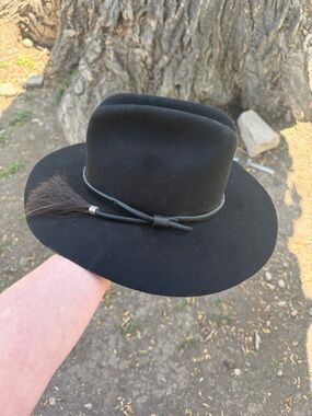 lhc brands hat with horsehair tassle size xs